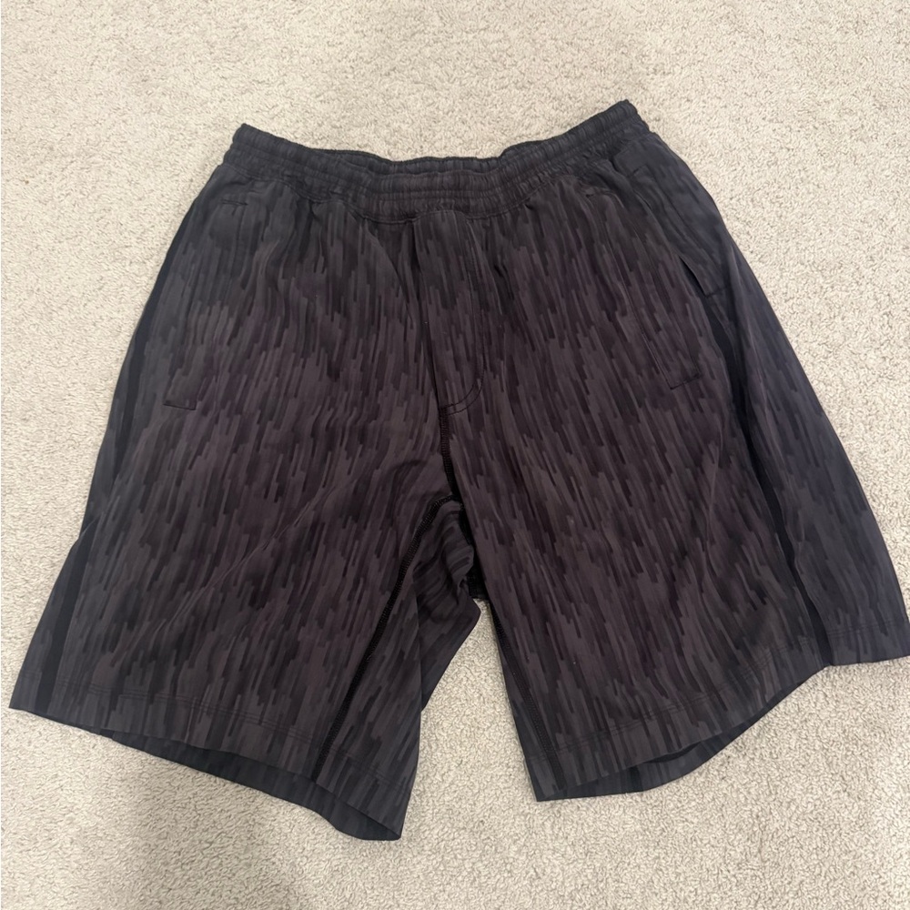 Men's Black Patterned Shorts